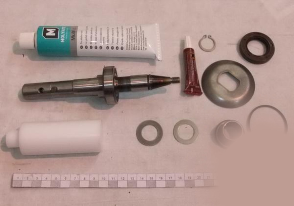 Вал Robot Coupe 39199 в сборе